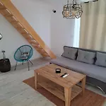 Utopiams Apartment Rijecani