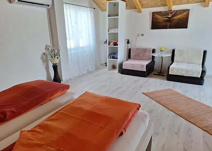 Apartment Utopiams *